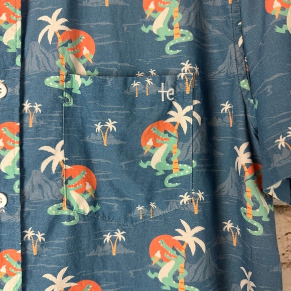Tipsy Elves Mens Large Gator Flavor Hawaiian Button Down Shirt Short Sleeve Blue - Picture 4 of 8